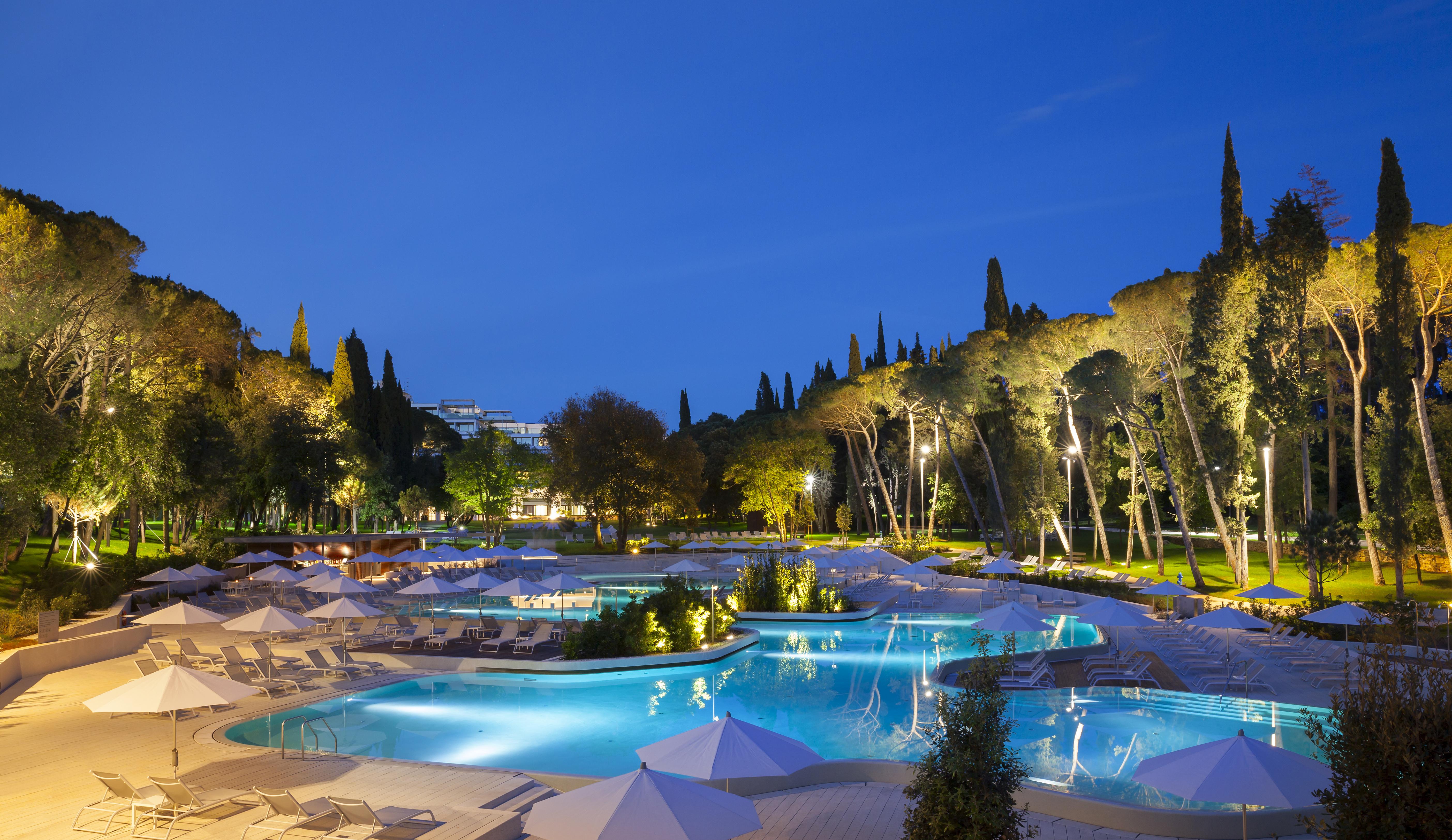Lone Hotel By Maistra Collection Rovinj Exterior photo The resort's main pool