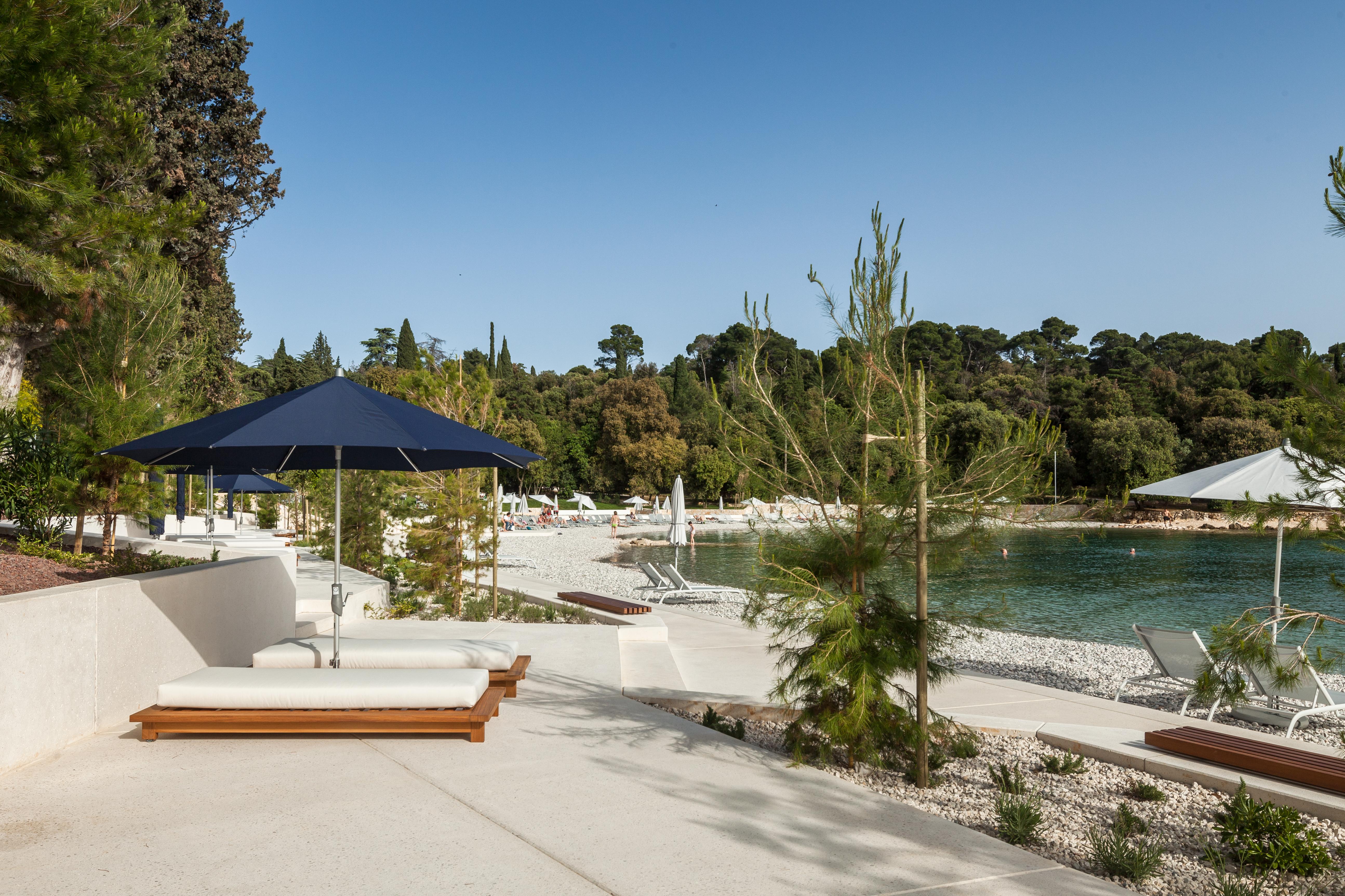 Lone Hotel By Maistra Collection Rovinj Exterior photo Beach at the hotel