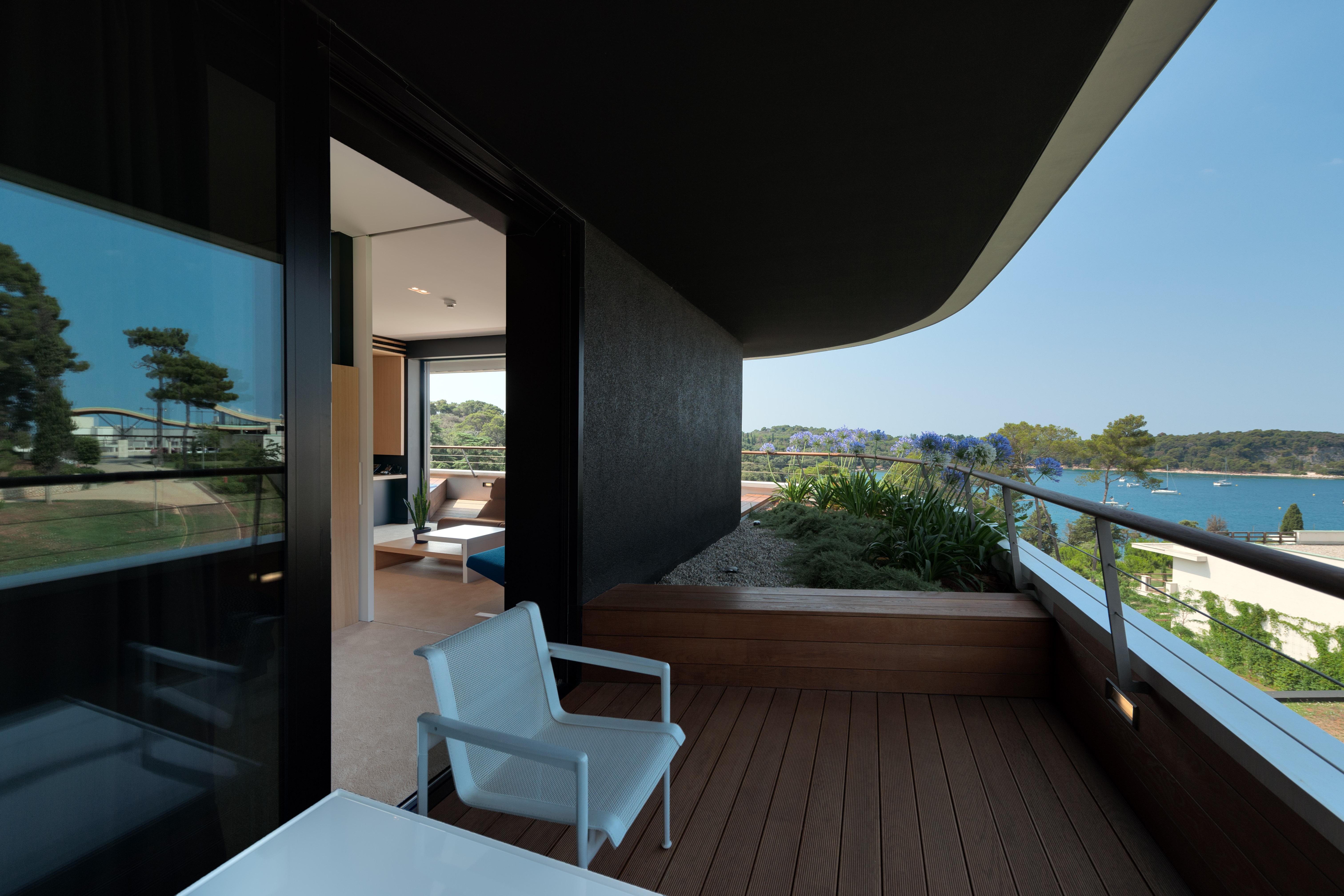 Lone Hotel By Maistra Collection Rovinj Exterior photo Balcony