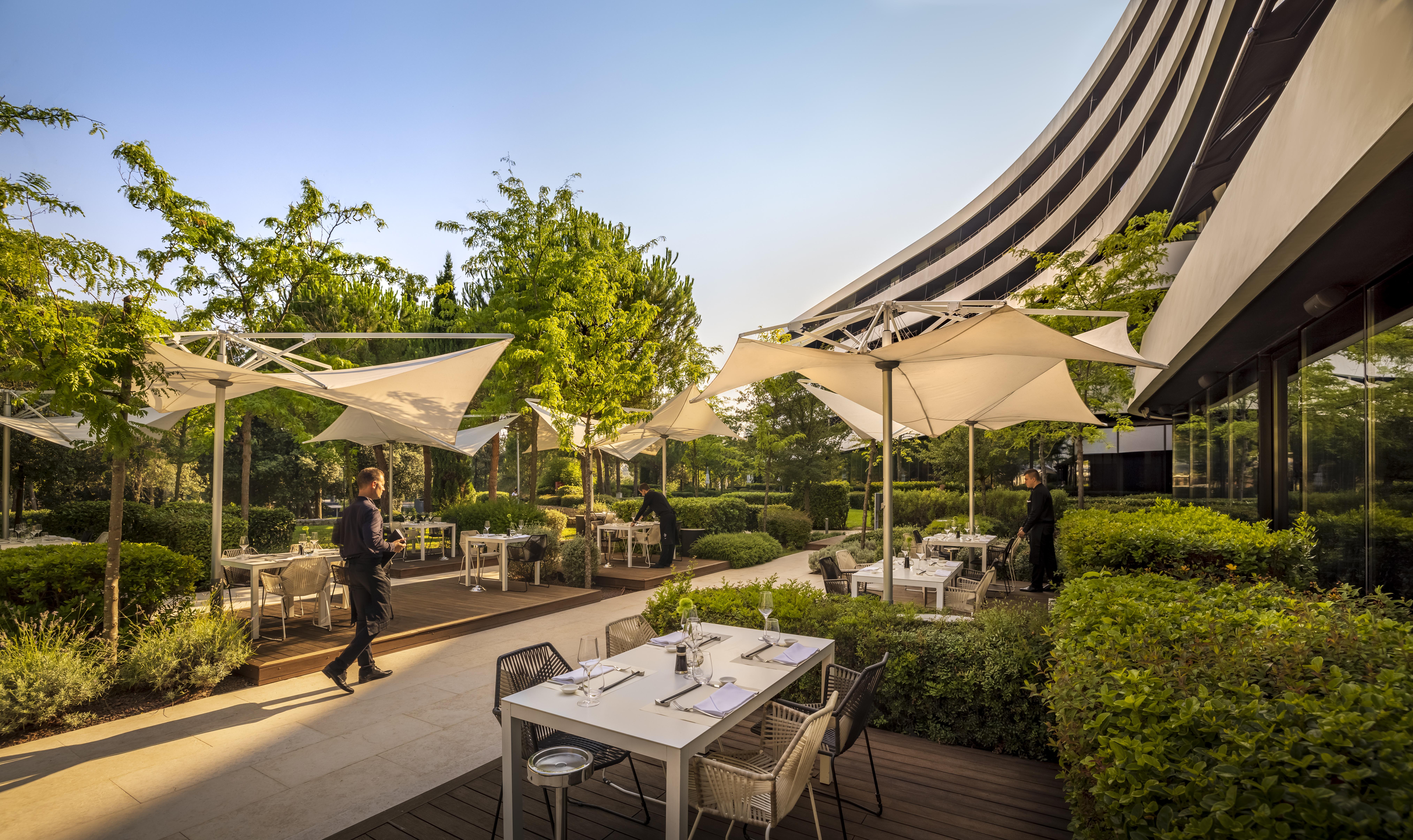 Lone Hotel By Maistra Collection Rovinj Exterior photo The restaurant's terrace