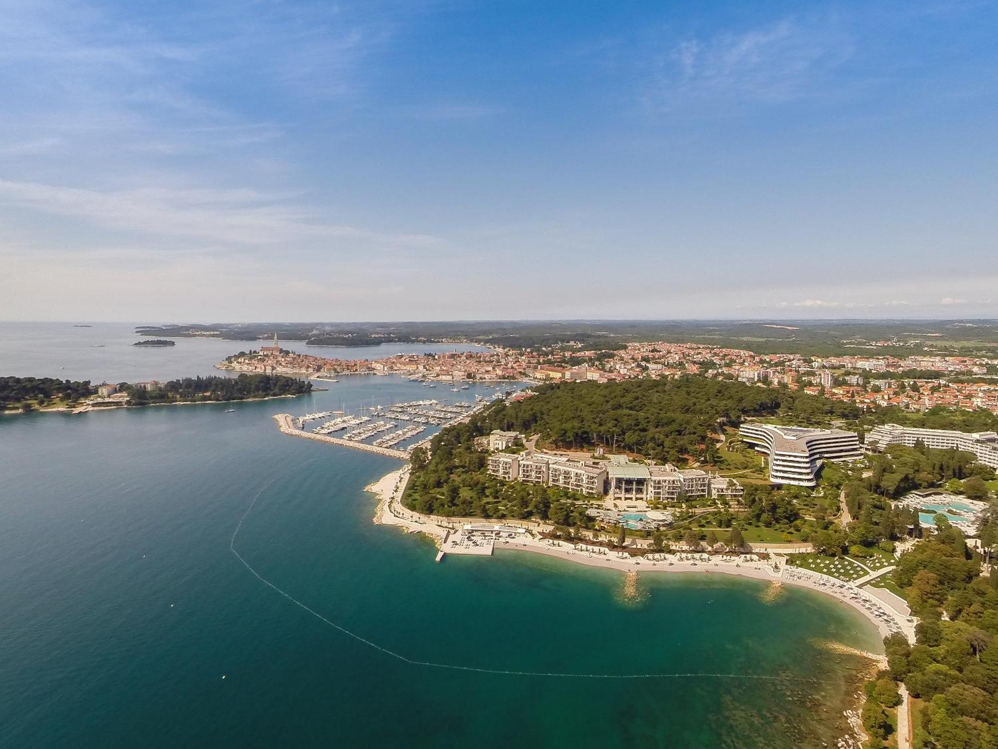Lone Hotel By Maistra Collection Rovinj Exterior photo Aerial view of the town