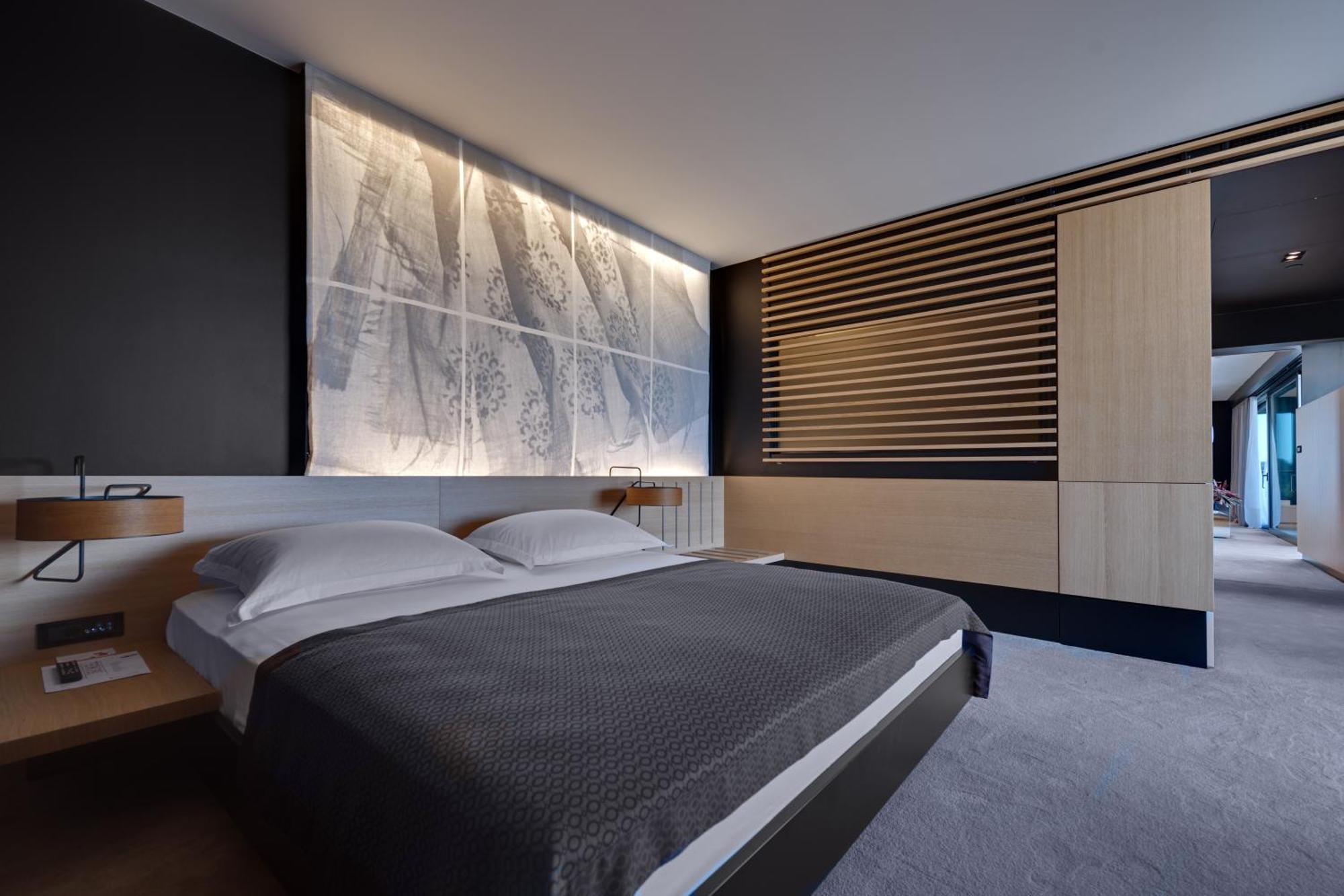 Lone Hotel By Maistra Collection Rovinj Room photo A bedroom at the hotel